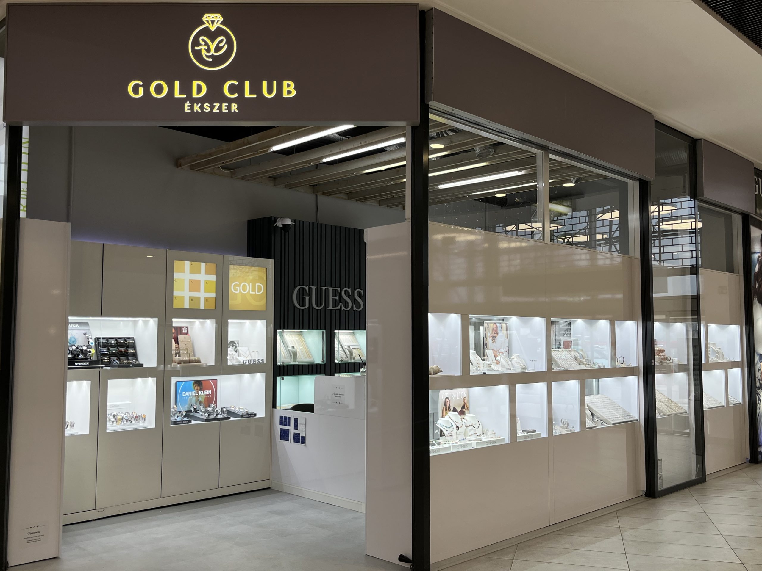 Gold club